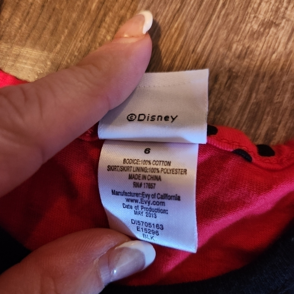DISNEY Minnie Mouse Dress Size 6 Red and Black  with Matching Minnie Bow - Picture 4 of 7